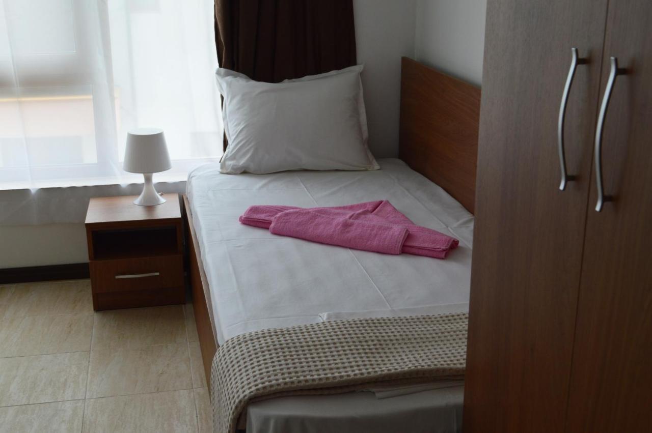 Aquamarine Apartments Sveti Vlas Extérieur photo